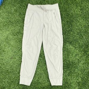 Athleta Trekkie North Jogger size 4. EUC